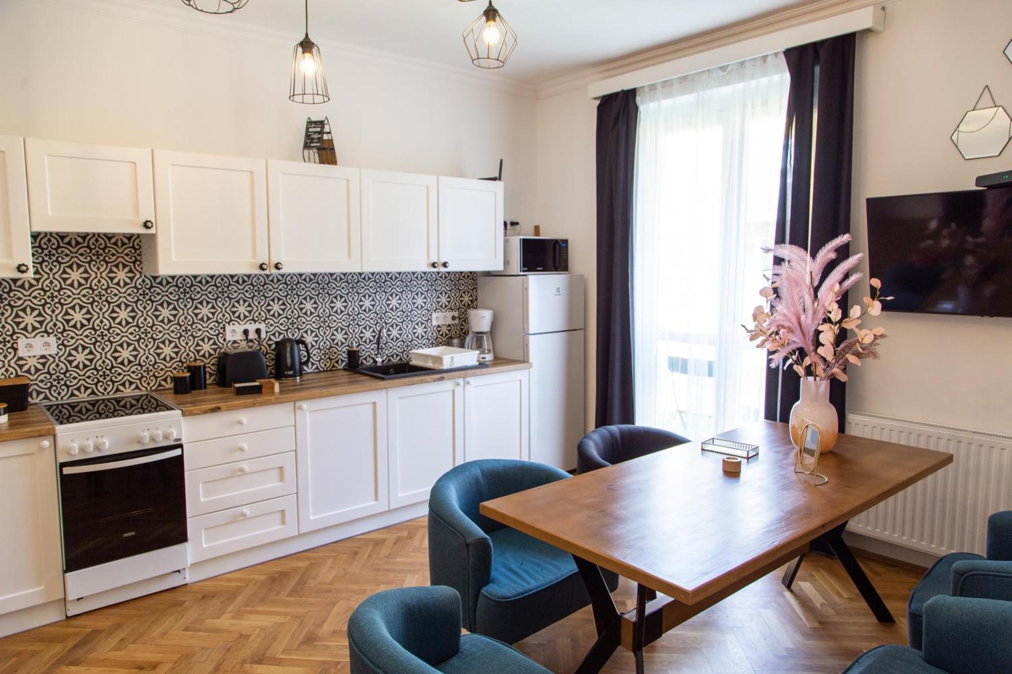 Art Home Егер Екстериор снимка
